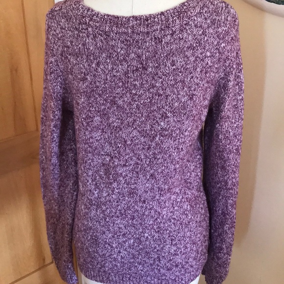 Tommy Hilfiger Sweater❤️🌷❤️🌷 - Picture 3 of 6